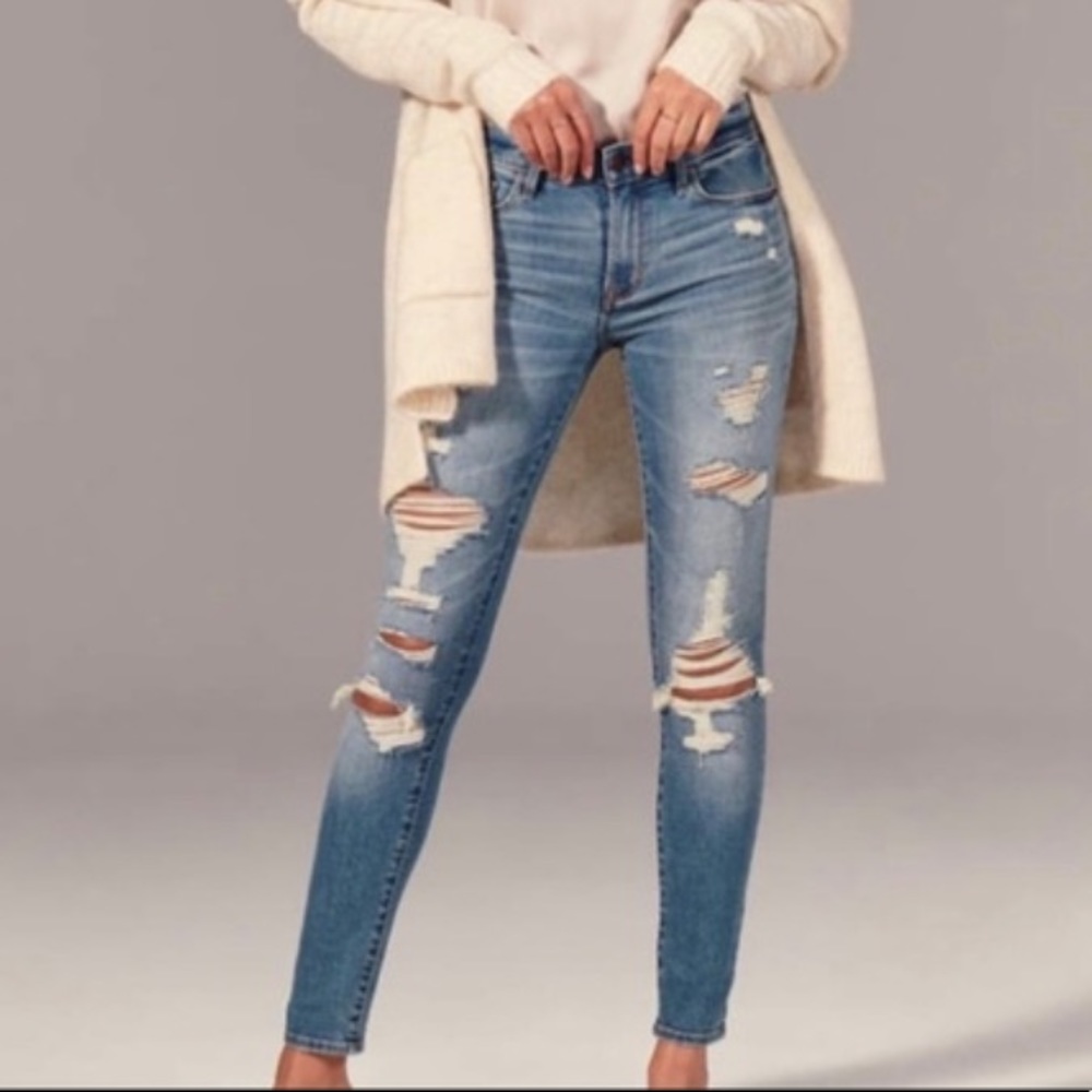 Abercrombie & Fitch The Super Skinny Mid Rise Ripped Jeans 27/4 Regular